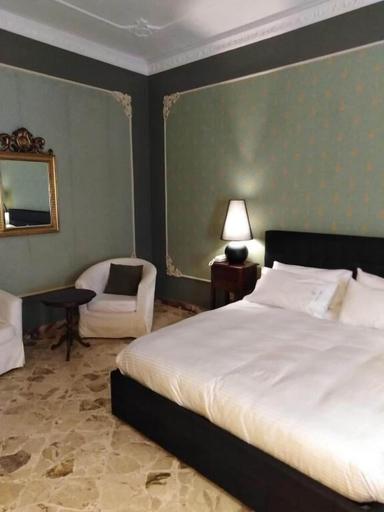 Bedroom 4, Neathon Rooms, Syracuse