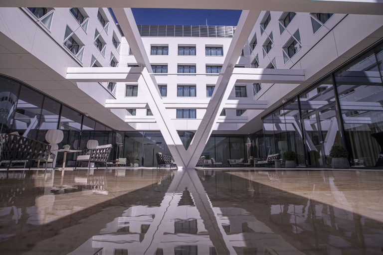 Exterior & Views 2, Mercure Debrecen, Debrecen