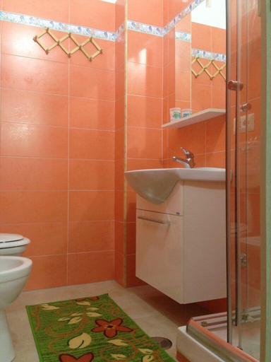 Bathroom 4, B&B Castello, Crotone