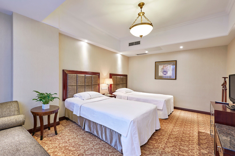 Bedroom 3, Grand Regency Hotel, Qingdao