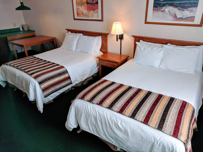 Bedroom 3, 3 Peaks Lodge, Summit