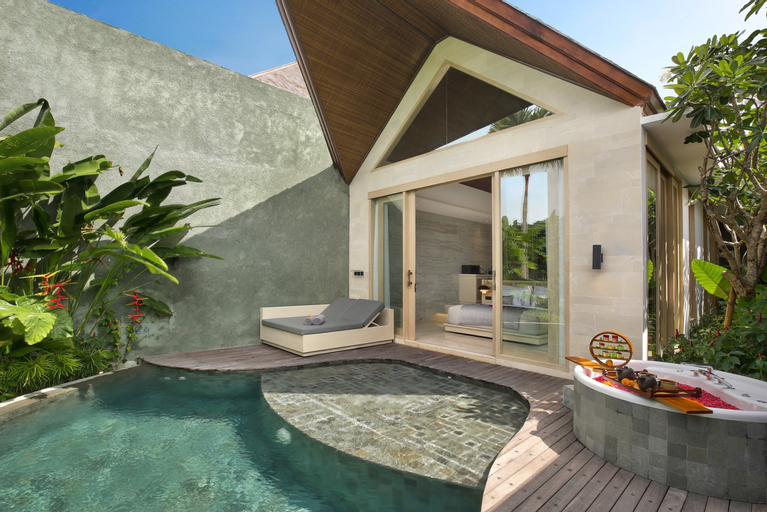 Swimming Pool 4