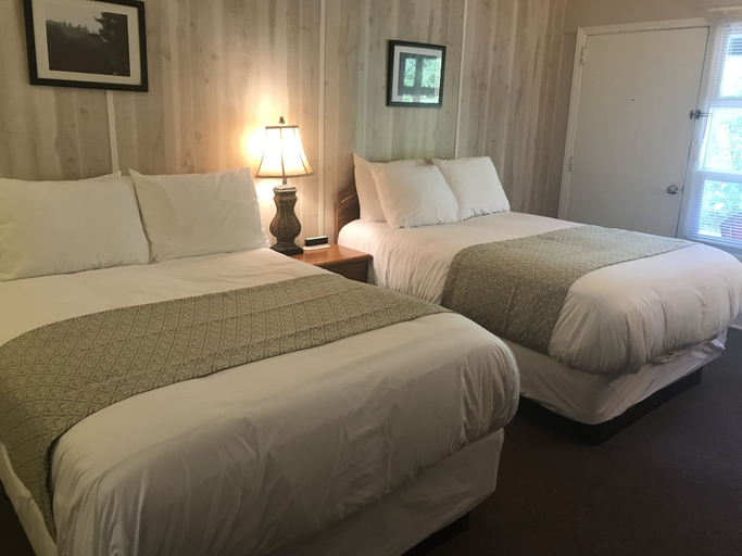 Bedroom 3, Mill House Lodge, Henderson