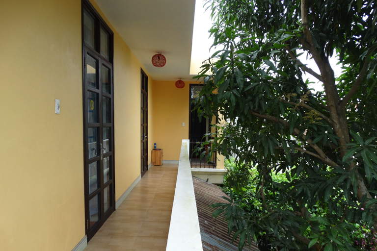 Exterior & Views 2, Yellow House Homestay, Da Nang