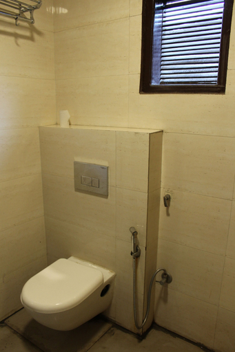Bathroom 2, Hotel Opal Inn, Delhi