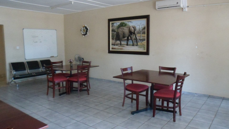 Others 5, Kamore Guest Inn, Ngamiland West