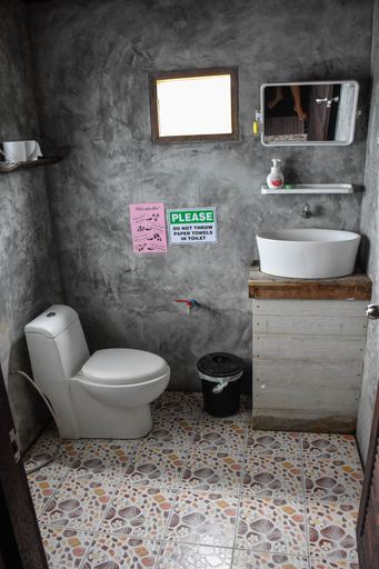 Bathroom 5, Love Station Hostel, Ko Phangan