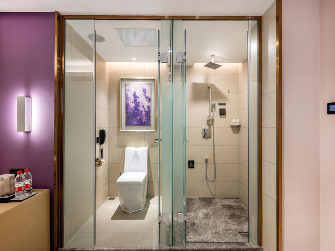 Bathroom 4, Lavande Hotel Sanya Hexi Road Duty Free Shopping Mall, Sanya