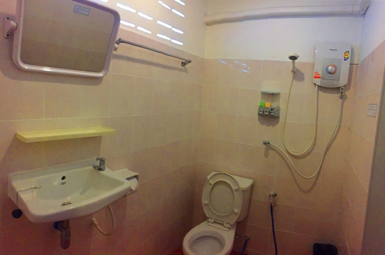 Bathroom 5, Phangan Cabana Resort, Ko Phangan