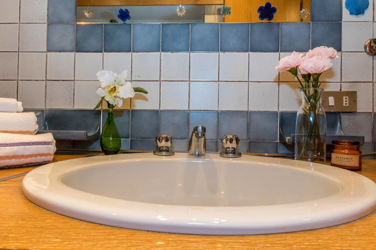 Bathroom sink, JOIVY Brera's Boat, Milano