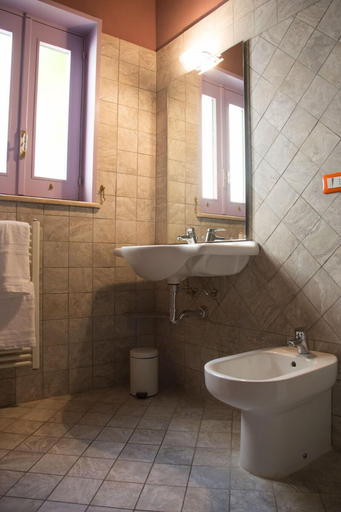Bathroom 5, B&B Malennio, Lecce