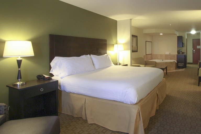 Bedroom 3, GreenTree Inn & Suites Florence, Pinal