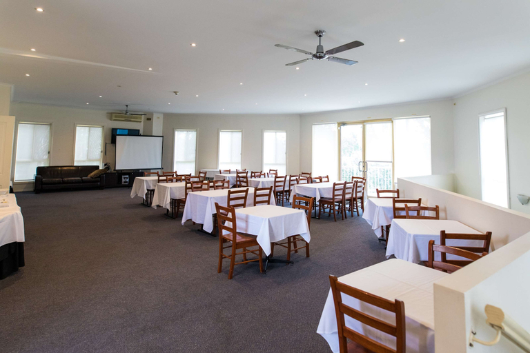 Food & Drinks 5, Best Western Mill Park Motel, Whittlesea  - South-East