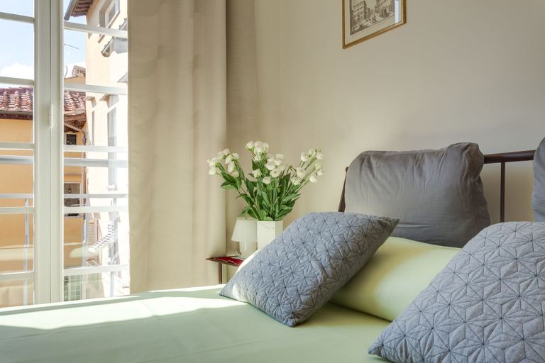 Bedroom 3, Santa Maria Balcony, Florence
