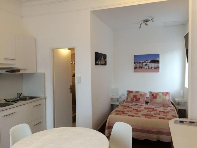 Bedroom 3, Le Clos Feuillat, Rhône