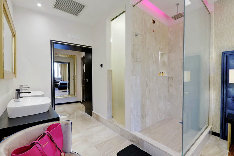 Bathroom 5, Spanish Diamond Luxury Suites & Jacuzzi, Roma