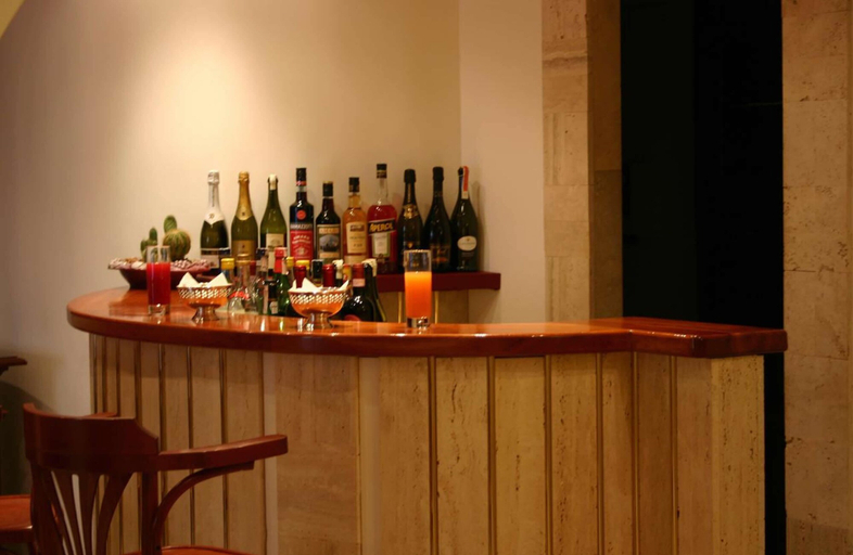Food & Drinks 5, Hotel Canova, Rome