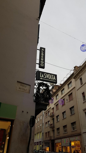 Others 5, Albergo La Svolta, Brescia
