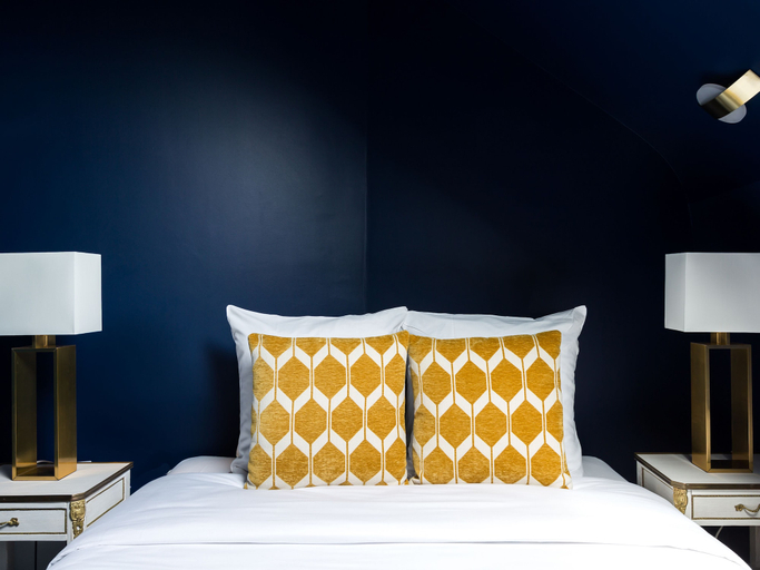 Bedroom 3, Luxury 2 Bedroom Duplex - Beautiful Monument View, Paris