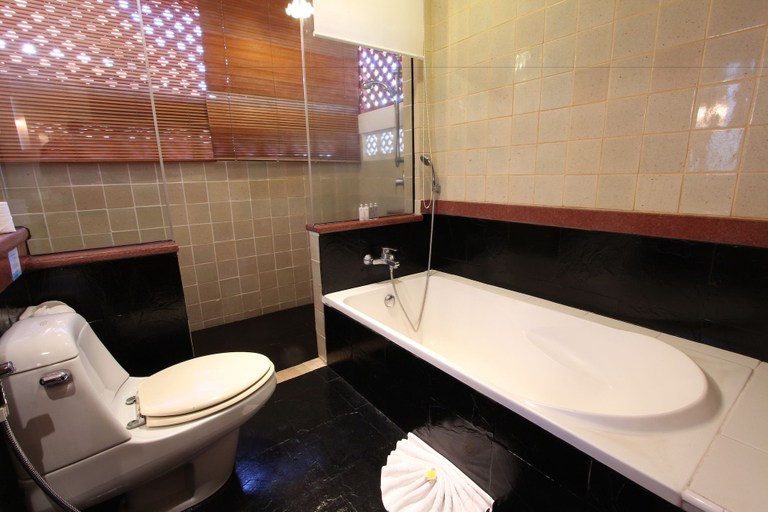 Bathroom 4, Baiyoke Seacoast Samui, Ko Samui