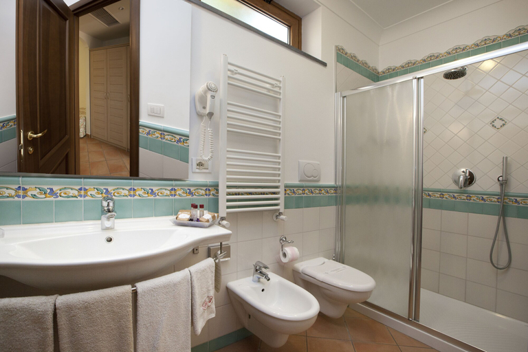 Bathroom 4, Angiolina Relais, Napoli