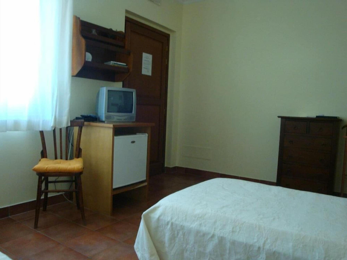 Bedroom 4, Villa Anita, Latina