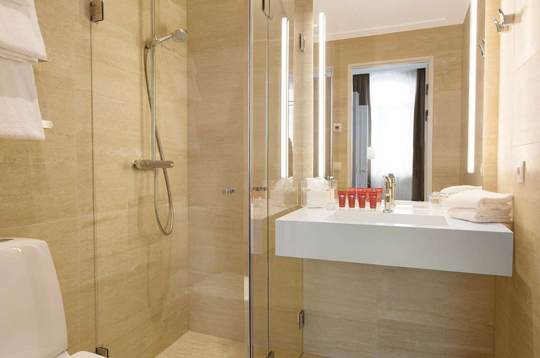 Bathroom 4, Elite Hotel Mimer, Umeå