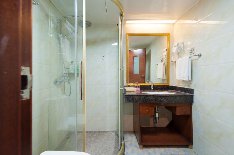 Bathroom 4, Guangzhou Compass Hotel, Guangzhou