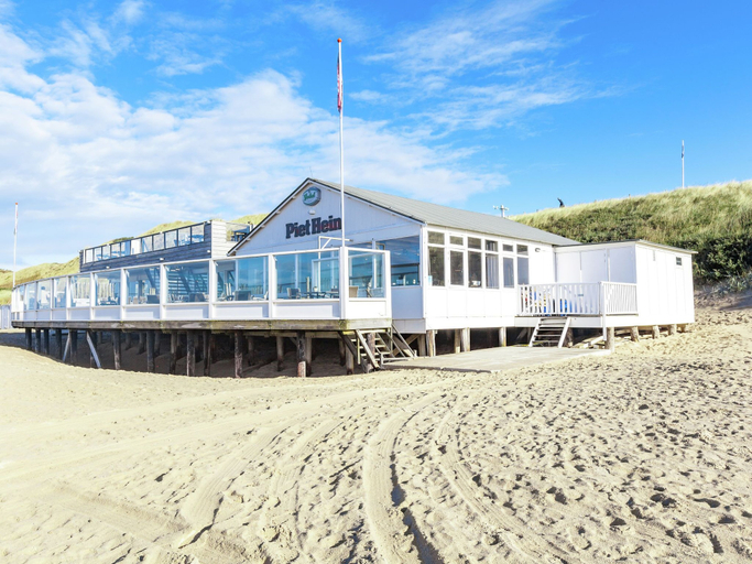 Exterior & Views 2, Holiday Home in Dishoek near Beach & Dunes, Veere