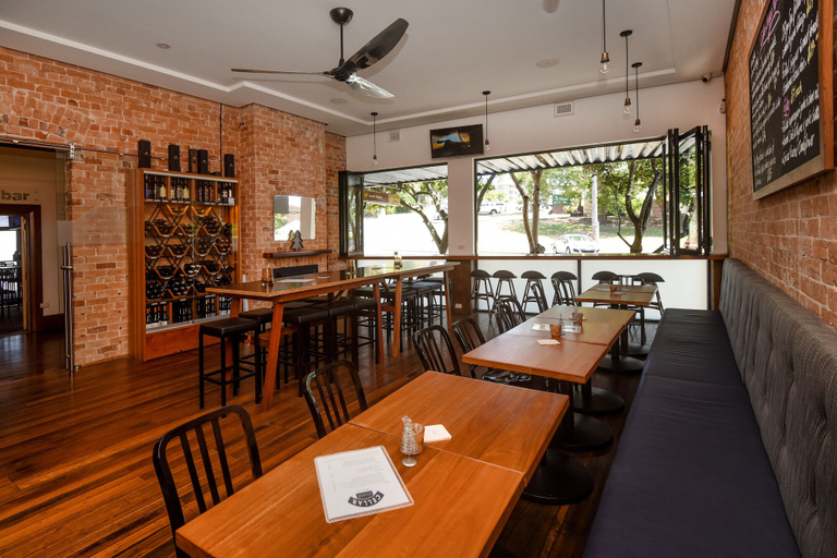 Food & Drinks 5, Pier Hotel Coffs Harbour, Coffs Harbour - Pt A