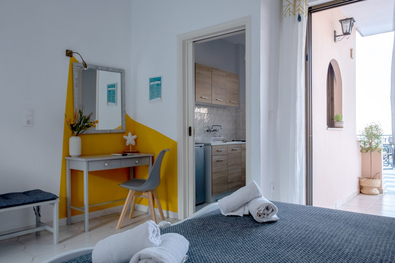 Bedroom 2, Pefkides Aegina Apartments, Attica