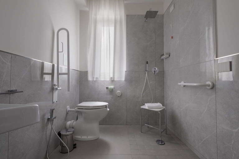 Bathroom 5, Hotel 1921, Ragusa