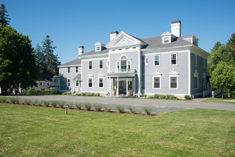 Exterior & Views 2, Kemble Inn, Berkshire