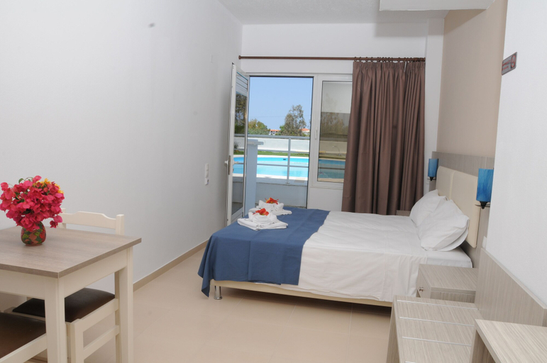 Bedroom 4, Mastorakis Hotel And Studios, Crete