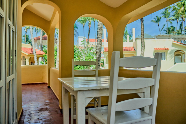 Food & Drinks 5, Los Corales Beach Village, Salvaleon de Higuey