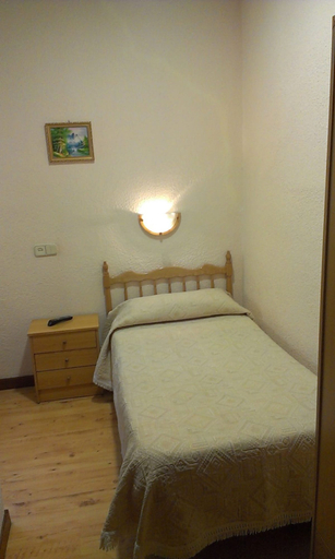Bedroom 3, Hostal Zamora, Madrid