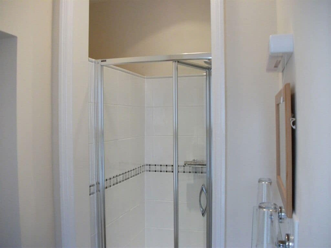 Bathroom, Fieldways, Wiltshire