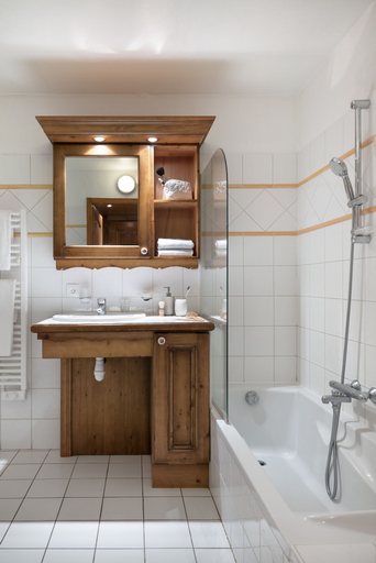 Bathroom 3, Résidence premium Les Fermes du Soleil - Les Carroz-d'Arâche, Haute-Savoie