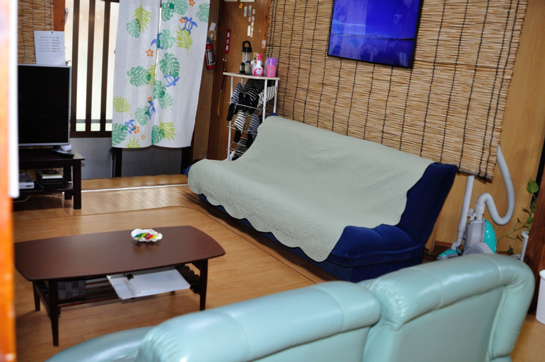 Bedroom 2, Yukuiru, Miyakojima