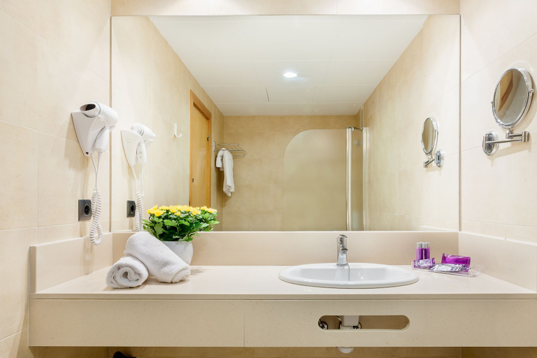 Bathroom 4, Beverly Park Hotel & Spa, Girona