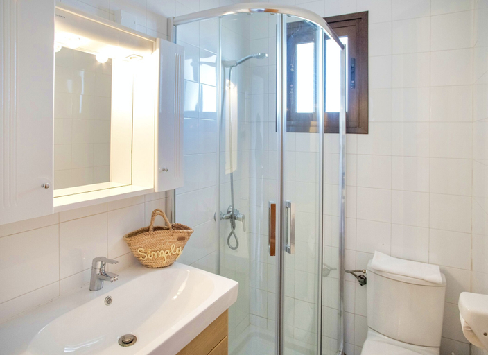 Bathroom 4, El Lago Dorado, Baleares