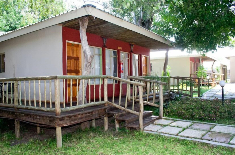 Exterior & Views 2, Rivernest Boutique Cottages, Ngamiland East