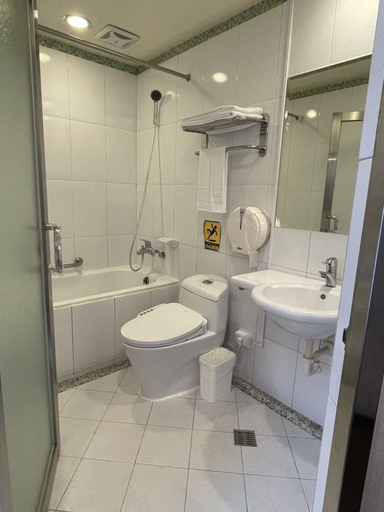 Bathroom 5, Hub Hotel - Banqiao Station, New Taipei City