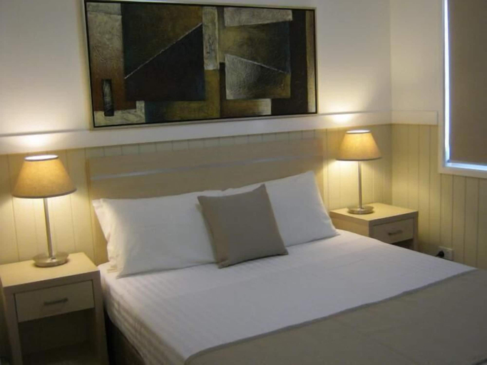Bedroom 3, NRMA Budgewoi Holiday Park, Wyong - North-East