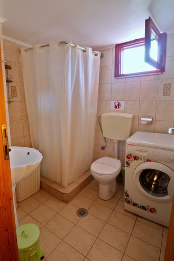 Bathroom 3, Megris Country Houses, Peloponnese