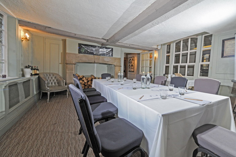 Food & Drinks 5, The Spread Eagle Hotel, Oxfordshire