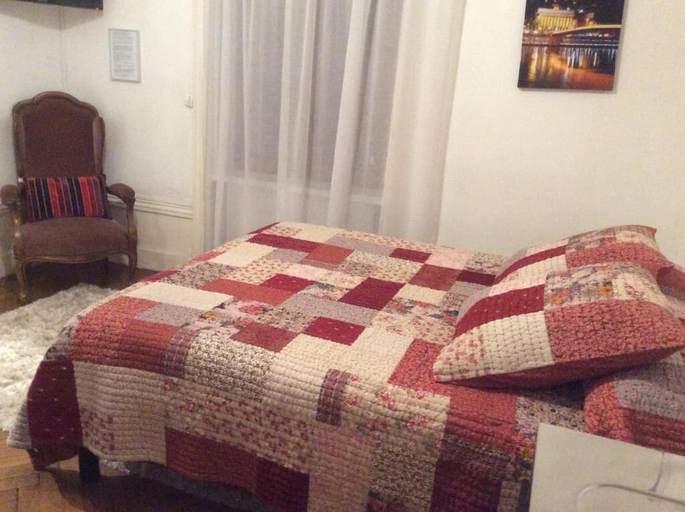 Bedroom 3, Le Clos Feuillat, Rhône