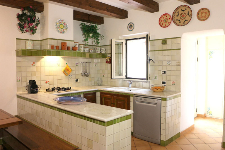 Private kitchen, Casa Seby, Olbia-Tempio