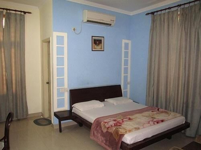 Bedroom 2, Hotel Galaxy, Dehradun
