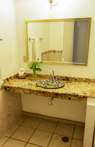 Bathroom 4, Hotel Vallartasol, Puerto Vallarta